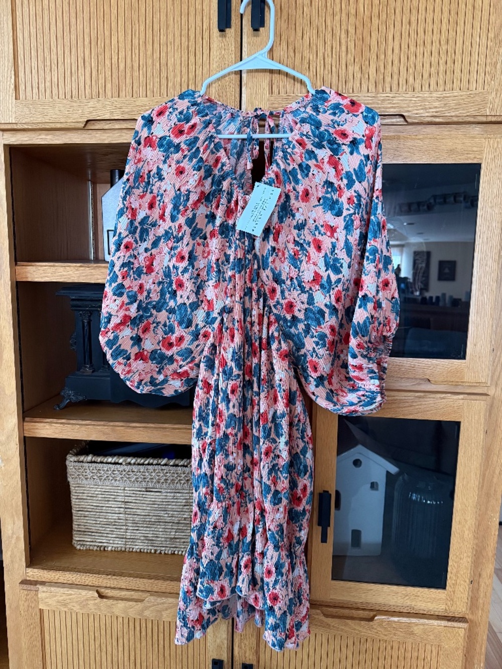 BNWT Hailey & Co. Multifloral Pleated Dress Size Large